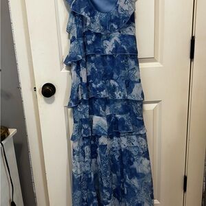 Elegant Blue Floral Maxi Dress